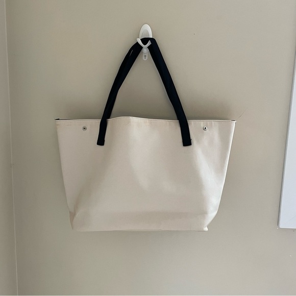 Marvellous Makeup/Beach Tote, Graphic Tote - Picture 2 of 14